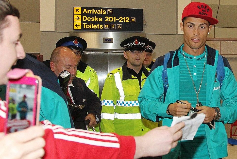Cristiano Ronaldo, inapoi pe Old Trafford! Meci fantastic: al 28-lea razboi Messi vs. Ronaldo! Cine conduce lupta:_3