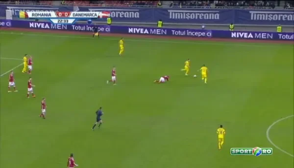 Momentul horror care nu s-a vazut pe National Arena! Cum arata Andersen dupa ce a fost lovit cu cotul de Sanmartean - VIDEO