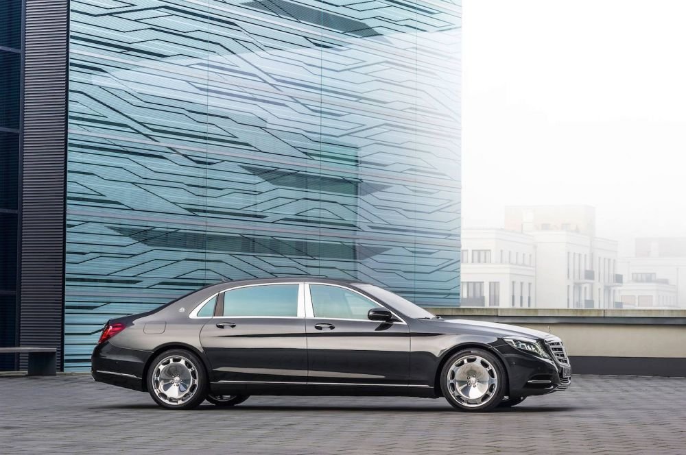 Masina preferata a lui Gigi Becali a fost relansata! Asa arata noul Mercedes-Maybach, limuzina de ULTRA lux a nemtilor. VIDEO_2
