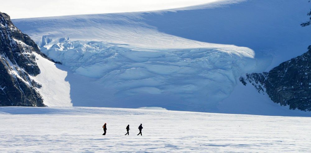 Romanca de la capatul lumii. Consultant bancar, a inceput sa alerge acum 18 luni, azi a cucerit Antarctica in cel mai dur maraton_12