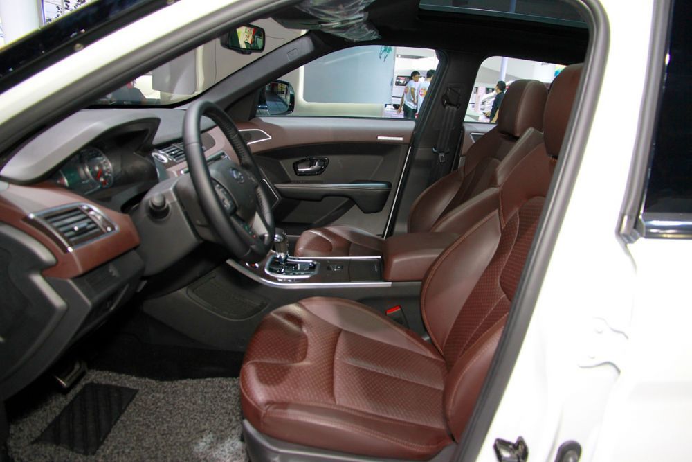 ATACUL clonelor! Chinezii au copiat cu nesimtire Range Rover Evoque, britanicii sunt scandalizati! Cat costa versiunea chinezeasca_10
