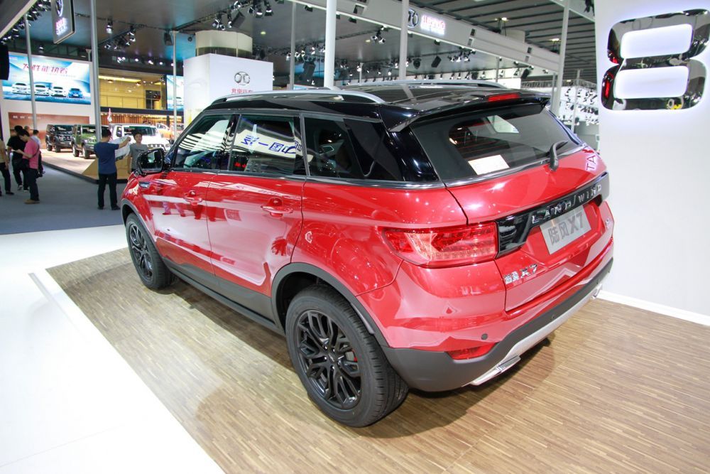 ATACUL clonelor! Chinezii au copiat cu nesimtire Range Rover Evoque, britanicii sunt scandalizati! Cat costa versiunea chinezeasca_14