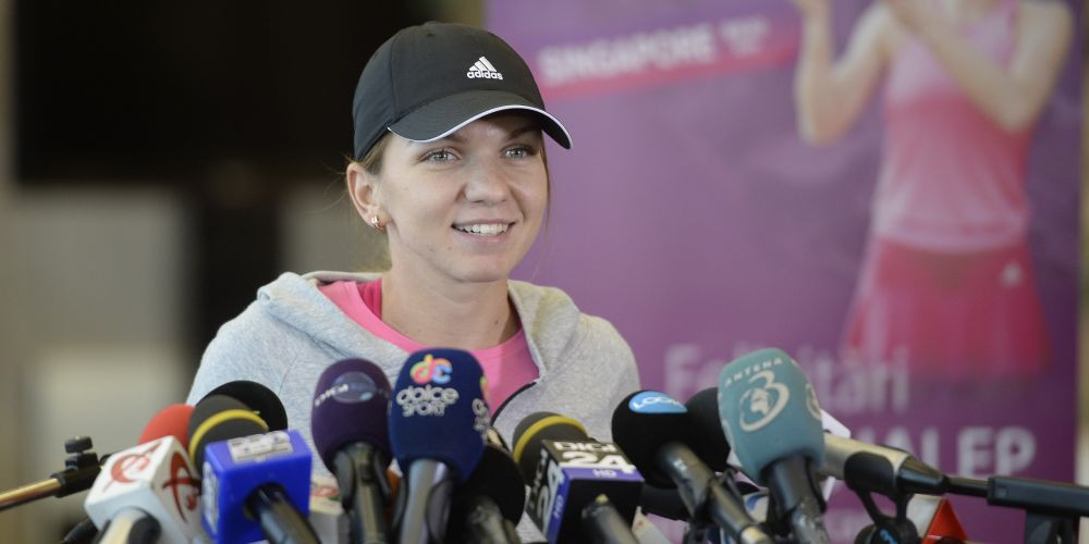 Simona Halep n-a stat pe ganduri: a acceptat sa joace un meci demonstrativ cu Klaus Iohannis! Cand va avea loc partida: