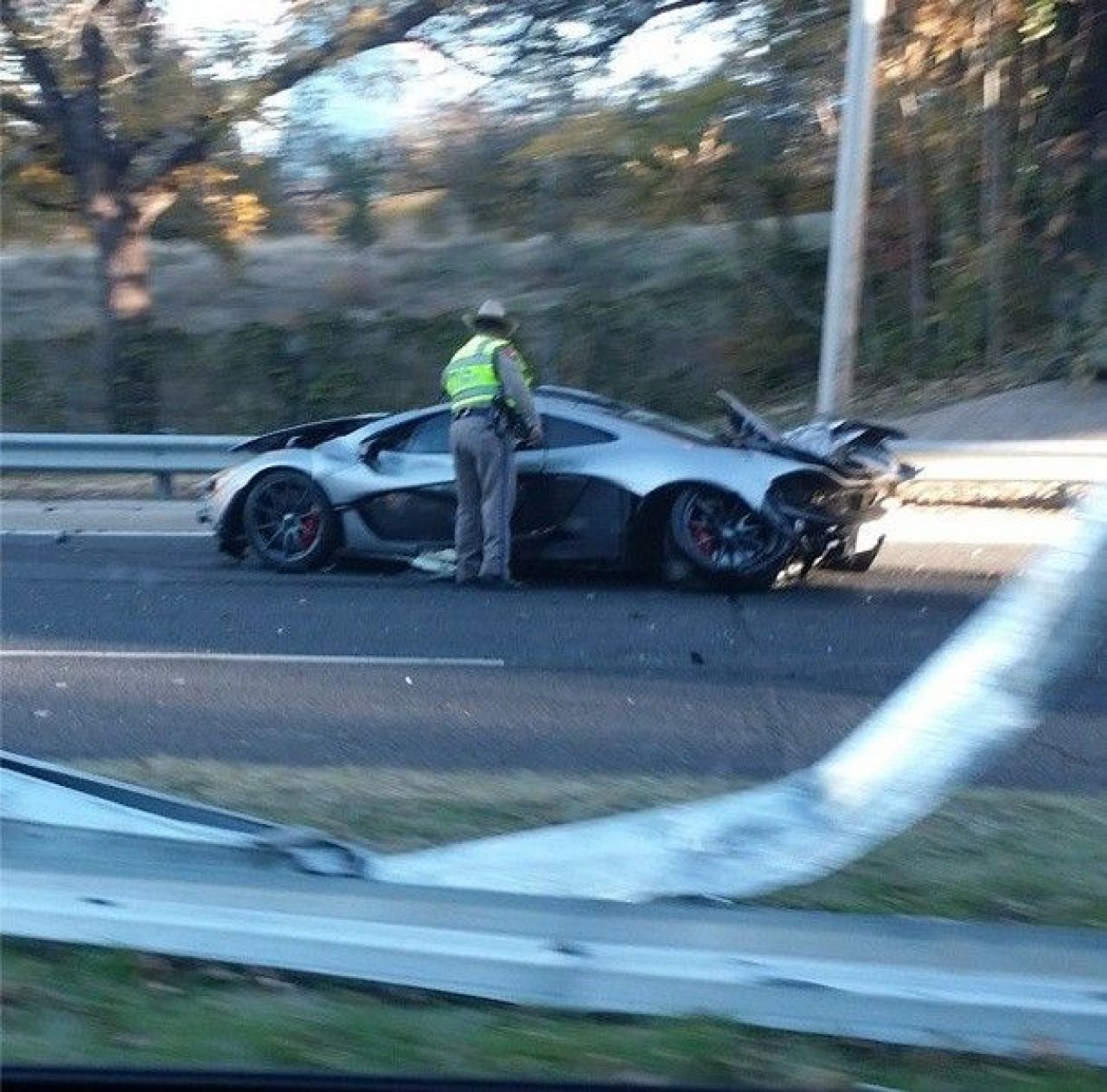 Ghinion INCREDIBIL! Si-a facut PRAF masina de 1 milion de euro, la o ZI dupa ce a cumparat-o. Cum arata acum. FOTO_8