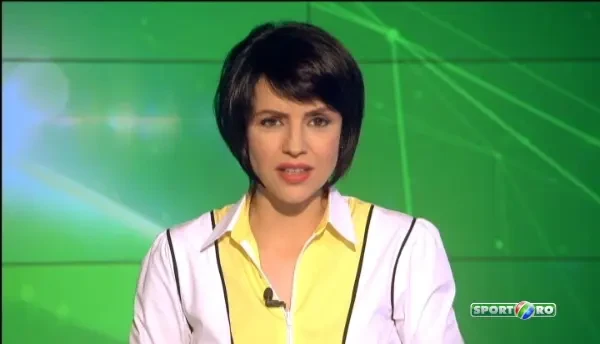 O blonda celebra in Anglia a vrut sa piloteze un Ferrari si a facut accident, dupa doar 20 de metri! VIDEO