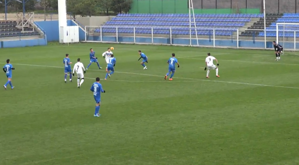 FA-BU-LOS! Ianis Hagi a dat un gol MAGIC, colegii s-au oprit sa-l aplaude. Ce nebunie a inventat