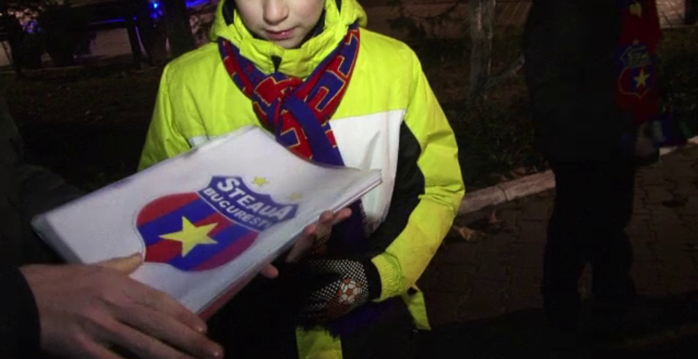 Surpriza uriasa pentru stelisti inaintea meciului cu Botosani. Cum s-au intalnit cu Gigi la hotel :) Cadoul primit de jucatori_8