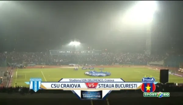 Imagini FABULOASE pe Oblemenco! Fanii au facut coregrafie cu TELEFOANELE, artificiile au explodat cand echipele au intrat pe teren