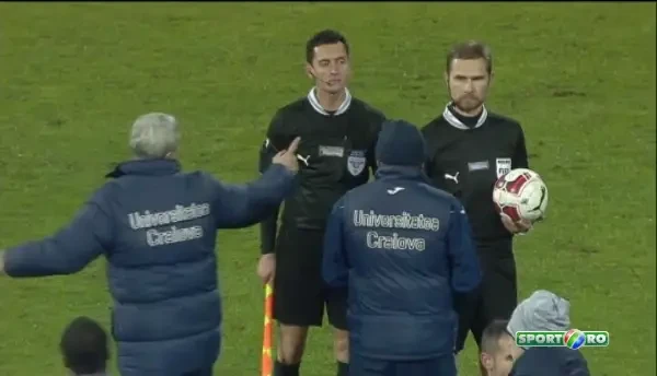 Cartu a TURBAT de nervi la finalul meciului si a sarit la arbitrul Tudor! Imagini incredibile de pe Ion Oblemenco. VIDEO