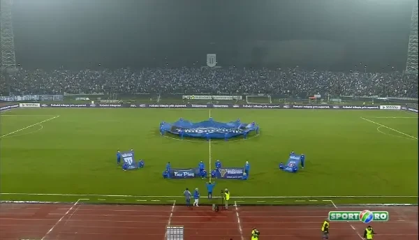 NO COMMENT! Momentul in care 16.000 de suporteri au cantat imnul Craiovei. Bucurati-va de fotbal!