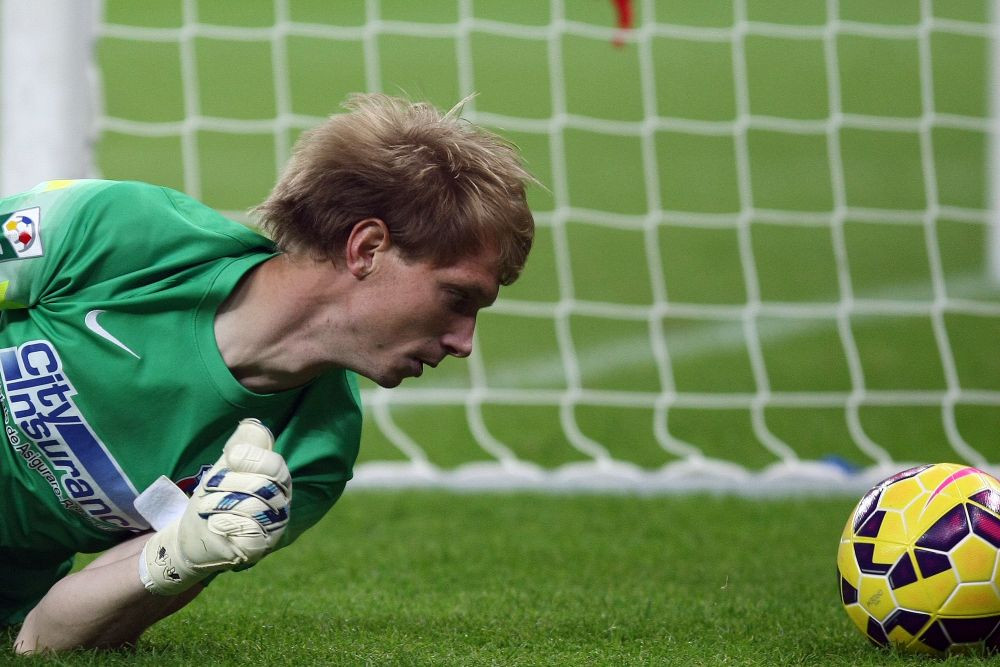 Dialog EPIC, pe teren, cu Arlauskis: Auzi, noi cu cine jucam astazi? Reactia portarului Stelei cand toti au vazut tabela