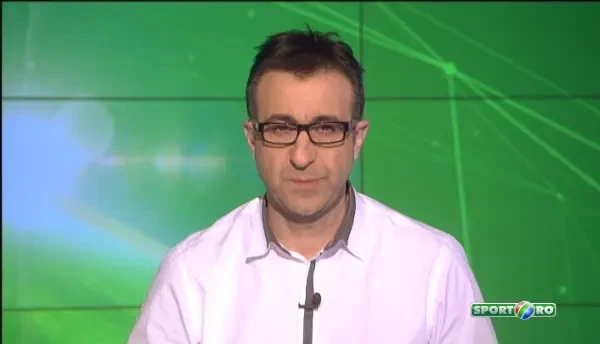 Un campion la breakdance s-a imbracat in Mos Craciun si a facut un show NEBUN: VIDEO