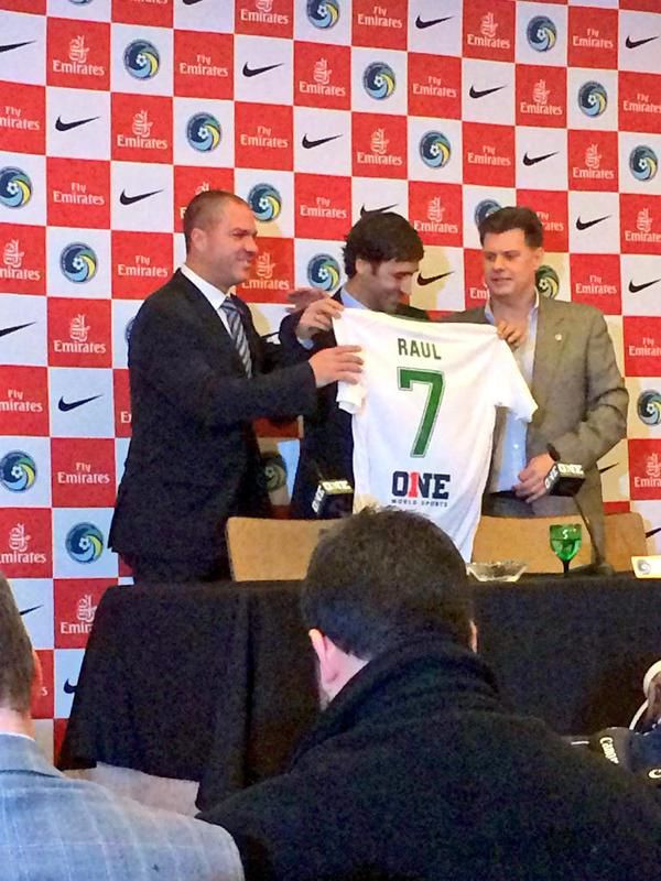 Raul, prezentat la New York Cosmos! Fostul jucator de legenda al Realului spune ca se va intoarce pe Bernabeu_3