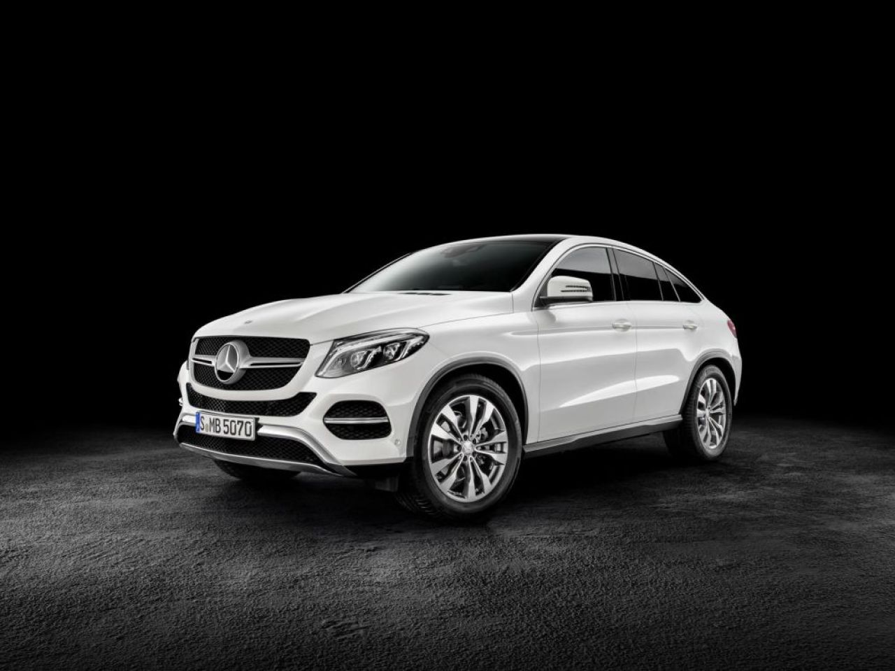 Mercedes a lansat rivalul principal pentru X6. Cum arata GLE Coupe, cel mai nou SUV al nemtilor. FOTO_7