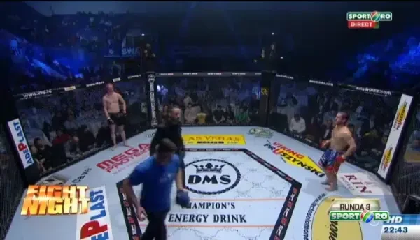 Catalin Casaru castiga prin decizia in unanimitate a arbitrilor