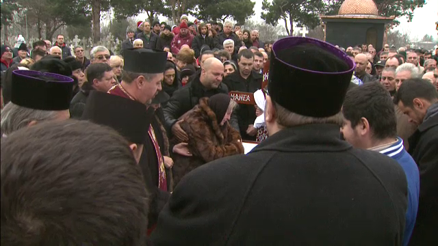 FOTO DOLIU in fotbalul romanesc! ADIO, Nae Manea! Peste 200 de persoane si-au luat adio de la legenda Rapidului!_22