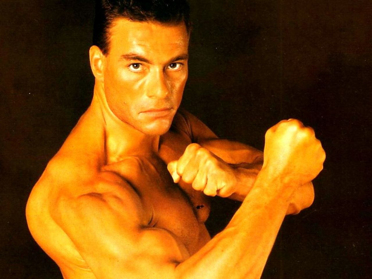 Van Damme e intr-o forma senzationala la 54 de ani si i-a uimit pe fani cu bratele sale: