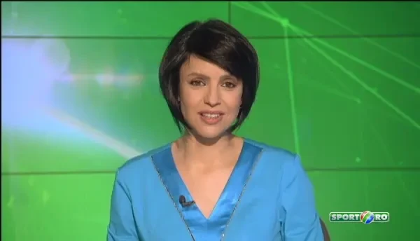 VIDEO Mos Craciun are sanie cu sute de cai! Vezi cum face DRIFTURI la Polul Nord: