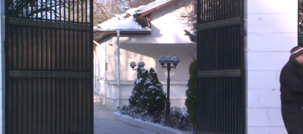GIGI E ACASA! Masuri de securitate EXTREME la casa din Pipera! E incredibil ce hotarare a luat patronul Stelei. Vezi imagini_4