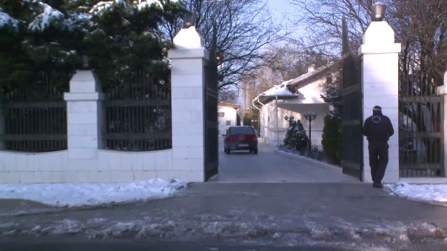 GIGI E ACASA! Masuri de securitate EXTREME la casa din Pipera! E incredibil ce hotarare a luat patronul Stelei. Vezi imagini_5