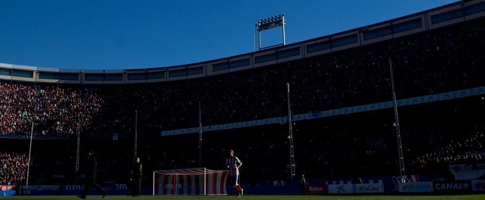 Imagini fantastice la Madrid! Tot stadionul lui Atletico s-a umplut la revenirea lui Torres. Mesajul emotionant in fata lor_3