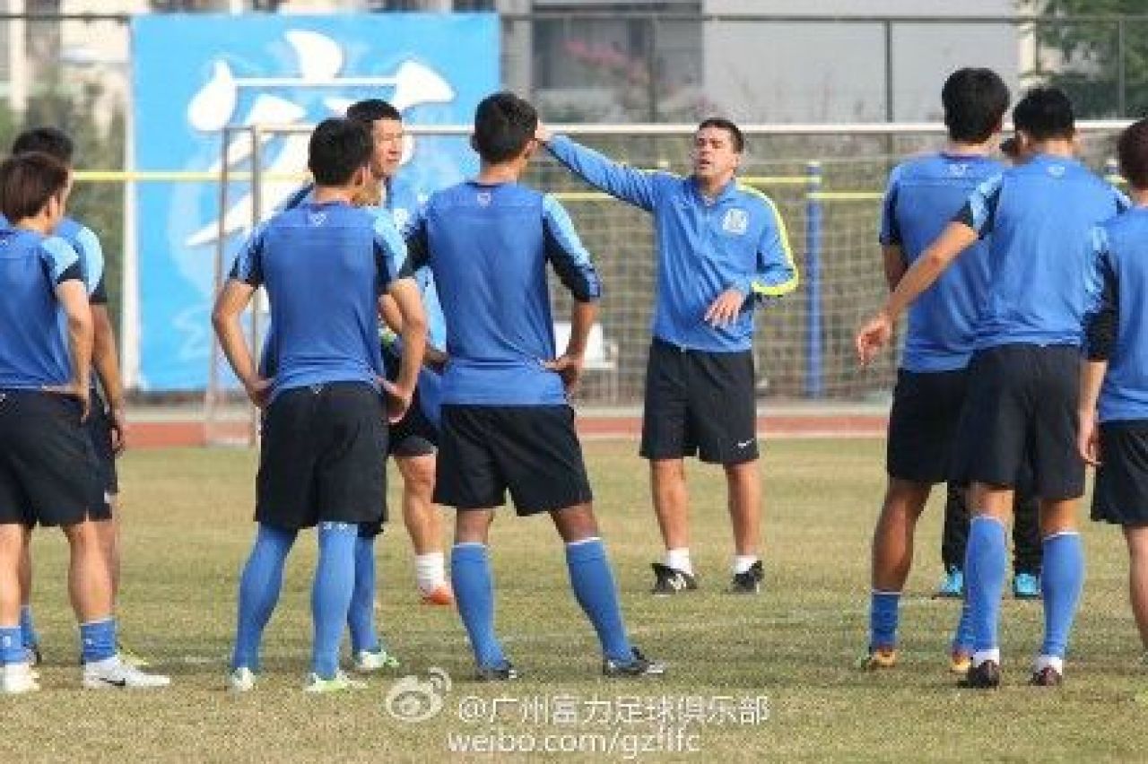Campionul mondial care il va ajuta pe Cosmin Contra in China. Care a fost prima sa la problema la Guangzhou_1