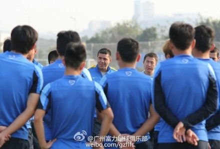 Campionul mondial care il va ajuta pe Cosmin Contra in China. Care a fost prima sa la problema la Guangzhou_4