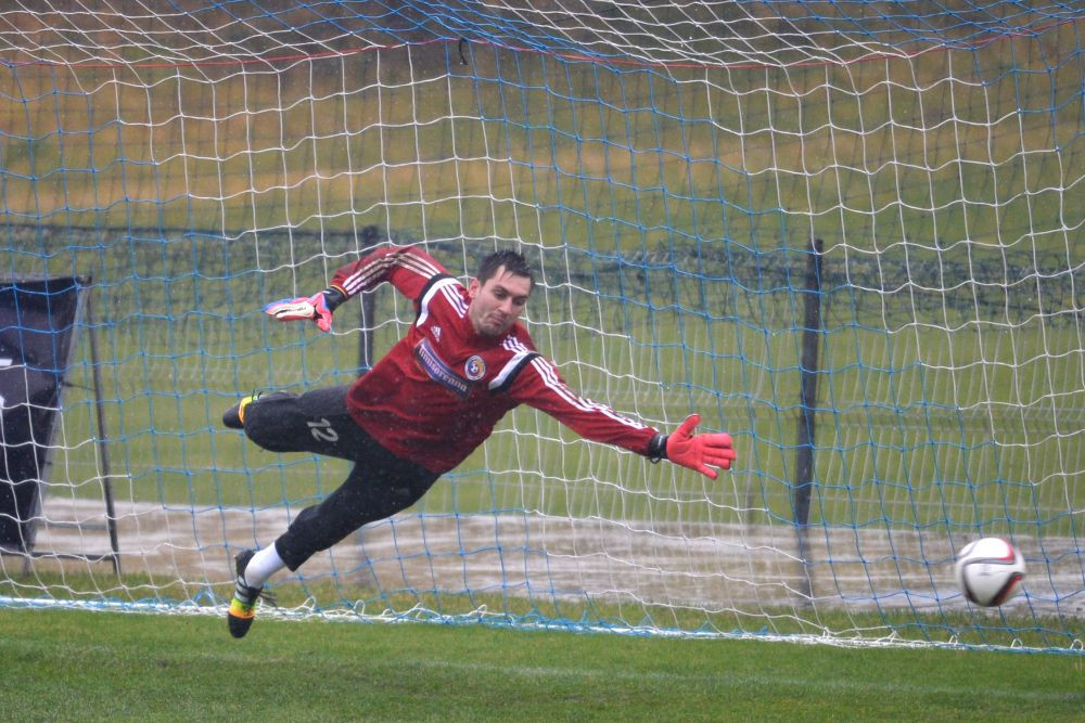 Veste grea pentru Tatarusanu, chiar in ziua in care a debutat ca titular in Serie A! Fiorentina are 3 portari pe lista, printre care si Arlauskis