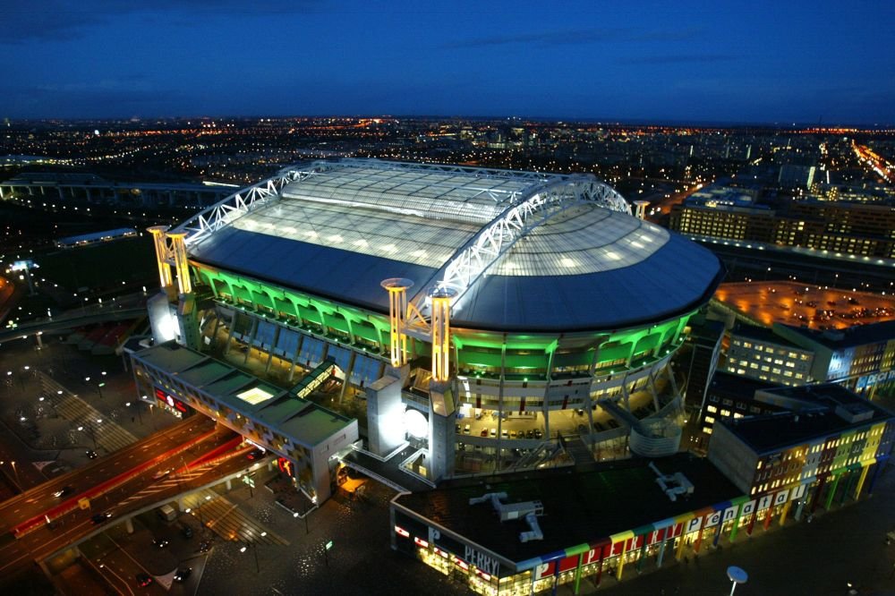 Unul dintre cele mai tari stadioane din Europa, la un pas de dezastru! Ce arena de 150 de milioane a fost la un pas sa fie cuprinsa de flacari