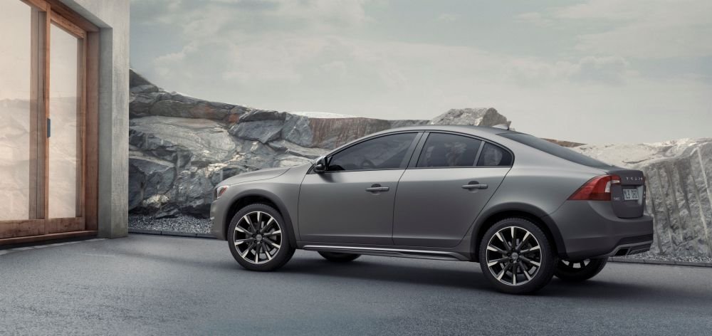 FOTO Volvo a lansat un nou TIP de masina! E de lux, dar nu e limuzina; are forma de sedan, dar e pregatita pentru offroad_5