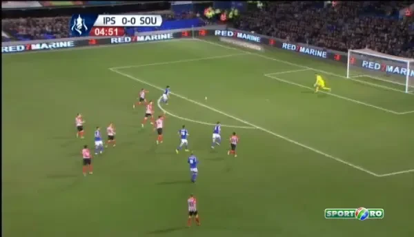 Hunt inscrie in fata lui Southampton, dar golul e anulat pentru offside