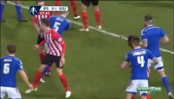 Fanii lui Ispwich cer un hent in careu comis de Gardos