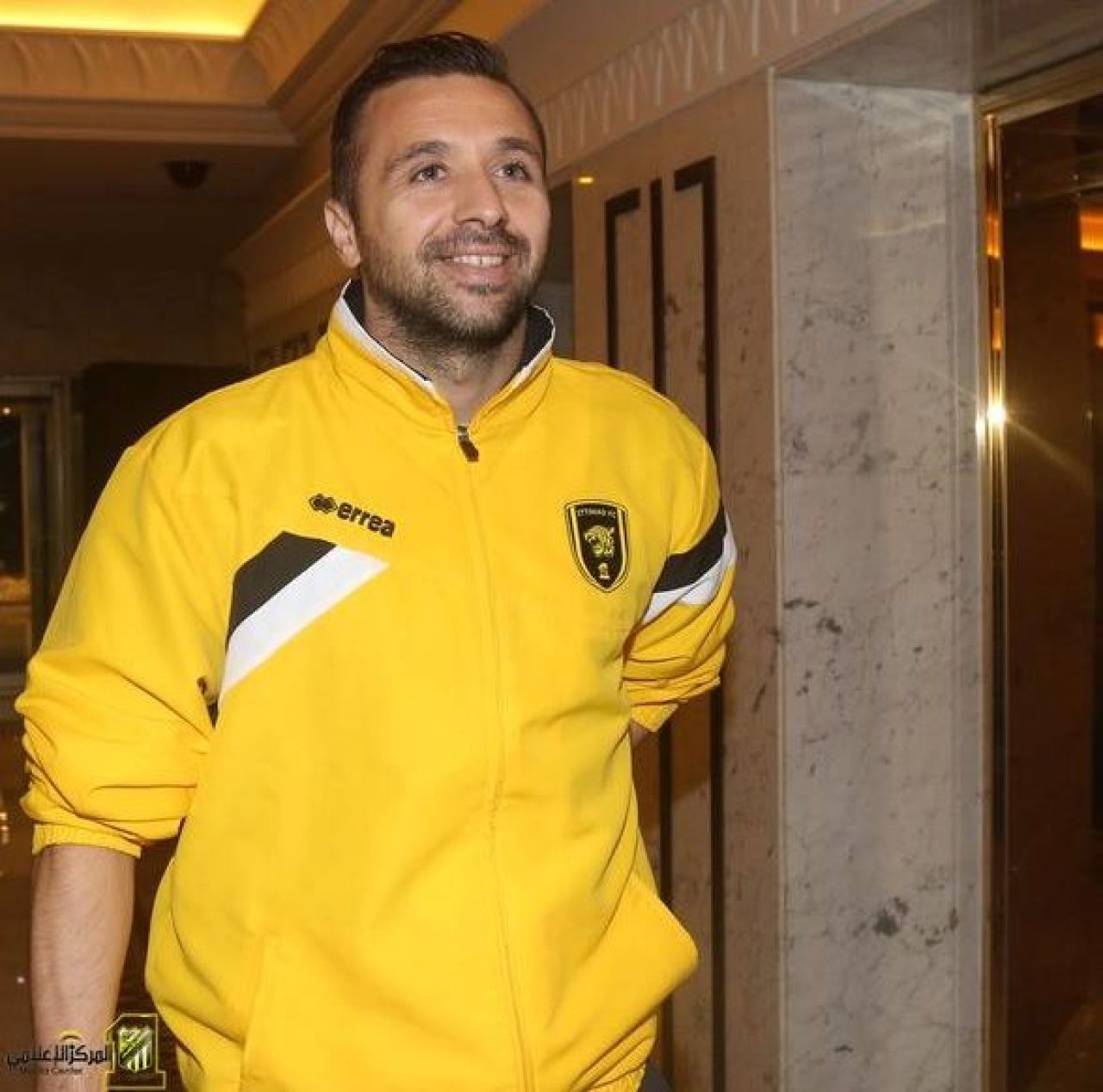 FOTO | Sanmartean si Szukala au ajuns la Al Ittihad si au facut cunostinta cu noii colegi! Modul in care au fost intampinati de fani e FABULOS :)_1