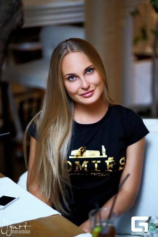 TRAGEDIE in circuitul WTA! Una din cele mai frumoase tenismene din Rusia a murit pe teren! _9
