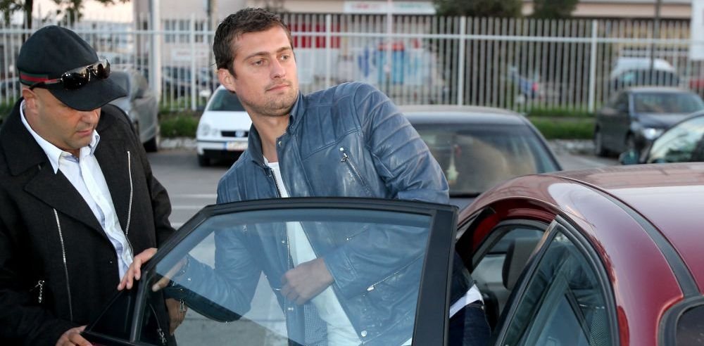 OFICIAL: Tamas a semnat pe 2 ani cu Steaua!!! E primul jucator care apare cu NOUA sigla a Stelei! De ce a refuzat Dinamo_5