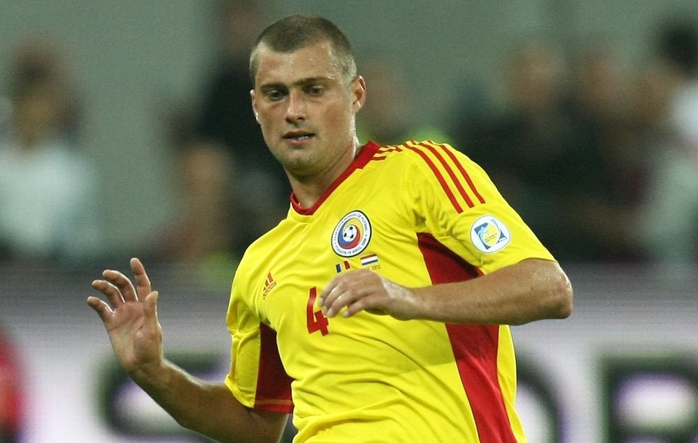 OFICIAL: Tamas a semnat pe 2 ani cu Steaua!!! E primul jucator care apare cu NOUA sigla a Stelei! De ce a refuzat Dinamo_6