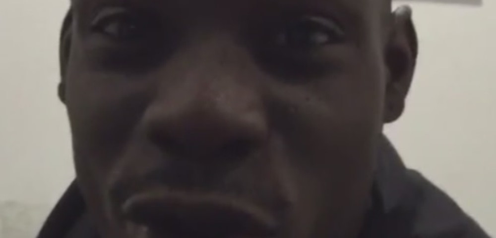 SIIIIII! Balotelli a lovit din nou pe internet! Cum a imitat URLETUL lui Cristiano Ronaldo dupa ce a luat Balonul de Aur. VIDEO