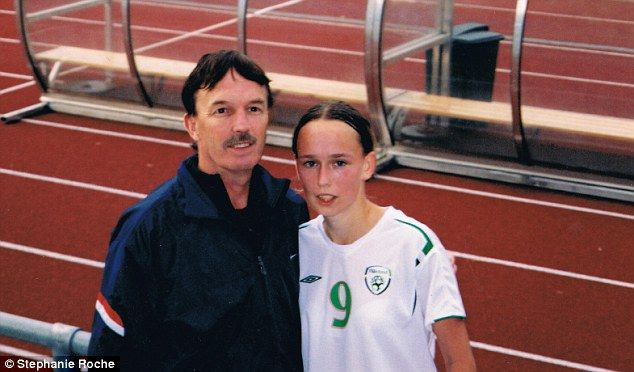 In copilarie, baietii ii invineteau picioarele; acum, Messi si Ronaldo nu si-au putut lua ochii de la ele :) Povestea fantastica a primei femei nominalizate la trofeul Ferenc Puskas_5