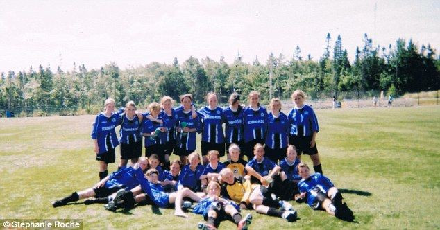 In copilarie, baietii ii invineteau picioarele; acum, Messi si Ronaldo nu si-au putut lua ochii de la ele :) Povestea fantastica a primei femei nominalizate la trofeul Ferenc Puskas_9