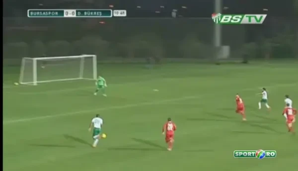 Dinamo, invinsa cu 3-1 de Bursaspor in primul amical al iernii! Fundasul a adus in locul lui Tamas a fost titular