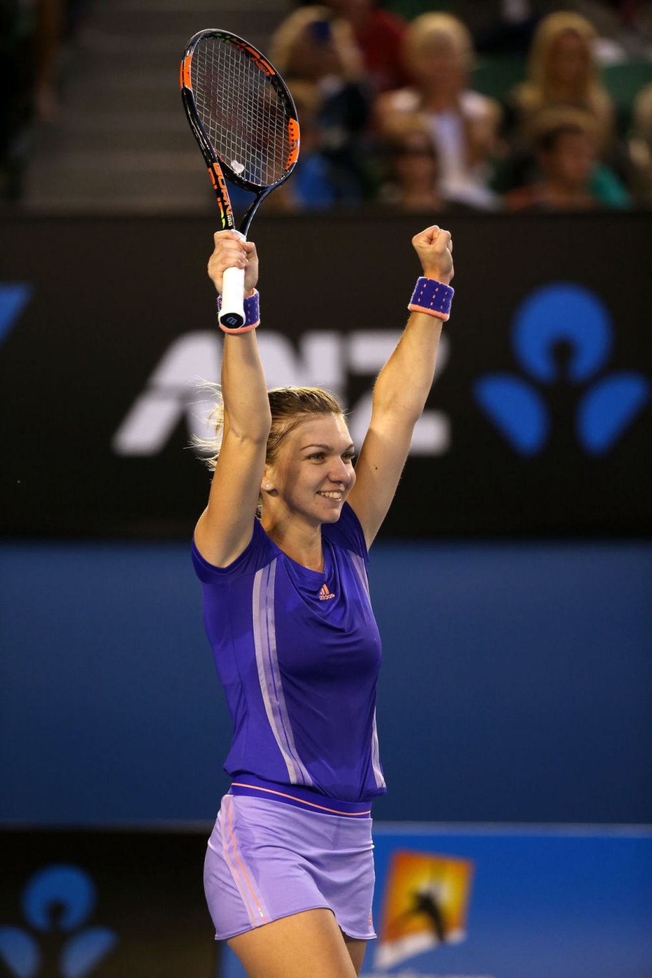 Moment EMOTIONANT pentru Simona Halep! Gestul facut dupa victoria cu Wickmayer i-a adus aplauze din partea tuturor! FOTO_1
