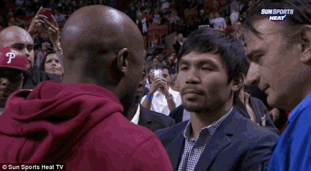 Pacquiao si Mayweather s-au intalnit in public si au facut schimb de numere de telefon! Cand poate avea loc meciul SECOLULUI