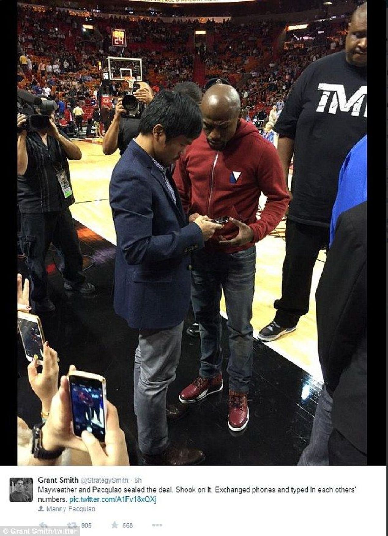 Pacquiao si Mayweather s-au intalnit in public si au facut schimb de numere de telefon! Cand poate avea loc meciul SECOLULUI_5