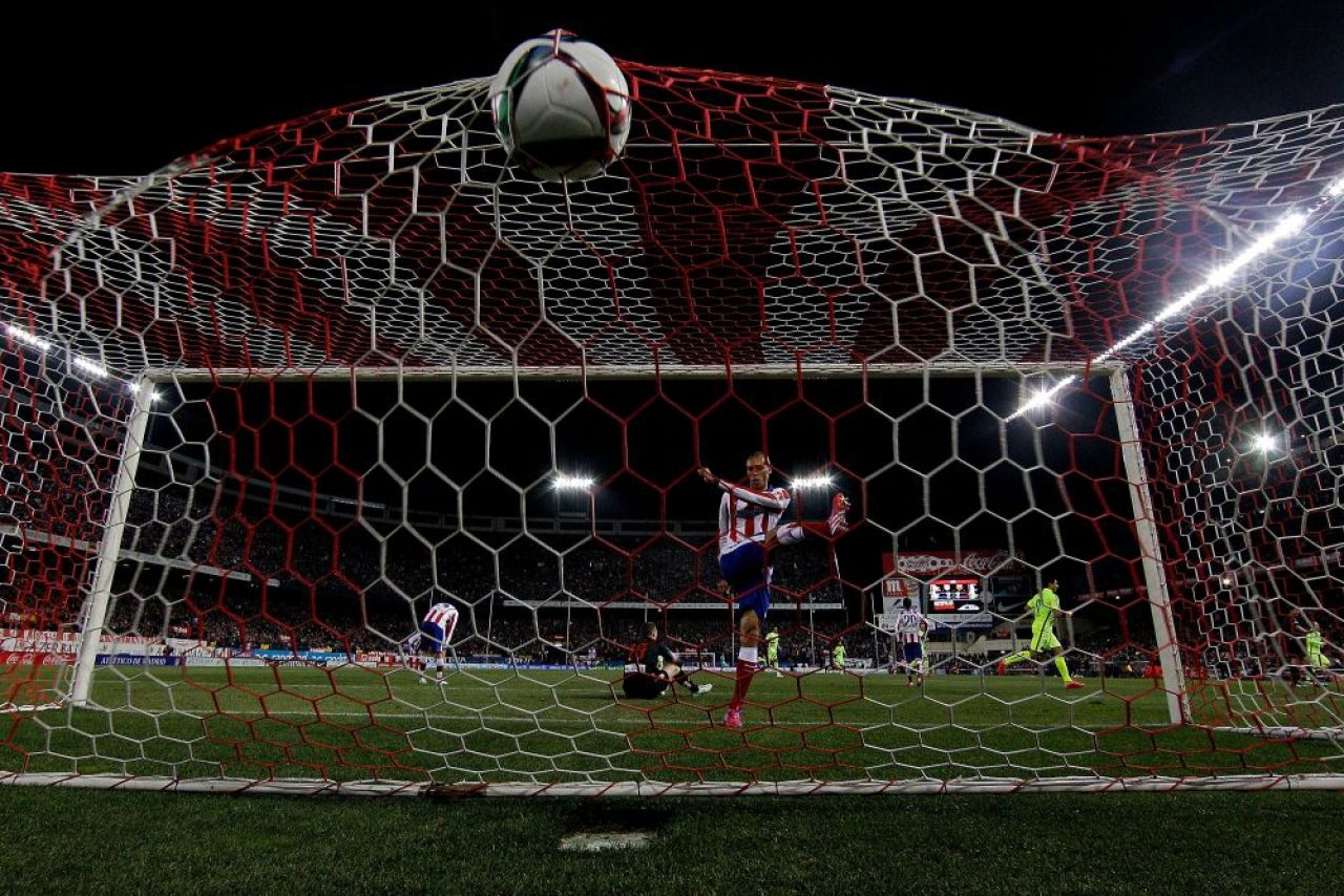 Meci fabulos in Cupa Regelui! Atletico 2-3 Barcelona! Madrilenii au terminat in 9, iar Torres a marcat in sec. 40! VIDEO REZUMAT_5