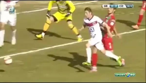 GOOOL superb marcat de Liviu Antal in Turcia! A facut de ras portarul, apoi a inscris pentru 3-0! Inainte scosese penalty! VIDEO