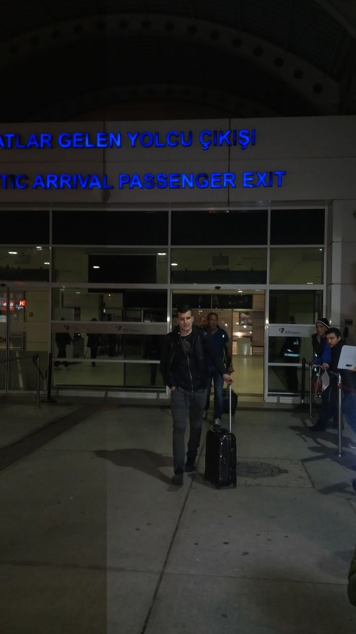 EXCLUSIV Tucudean a ajuns in cantonamentul din Turcia! Vezi ce MESAJ are pentru fanii Stelei_4