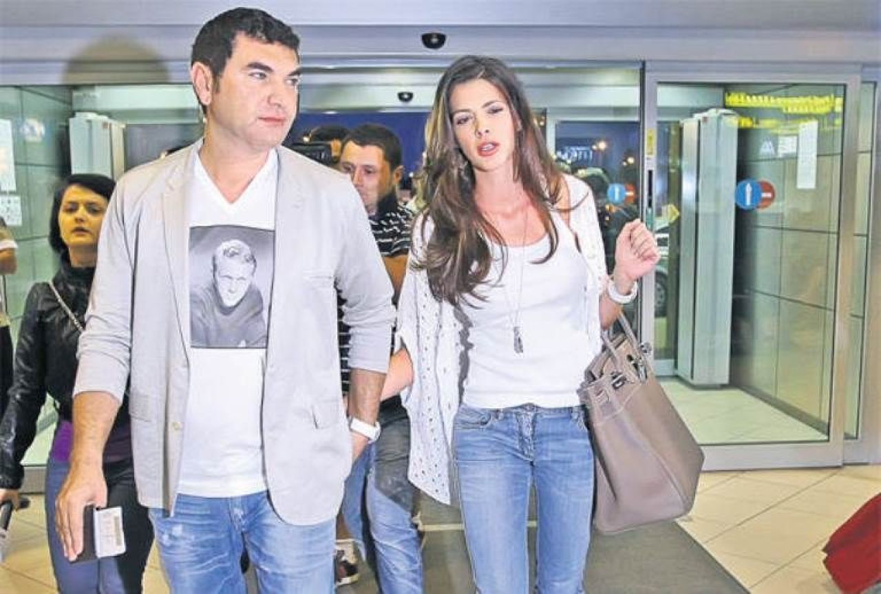 Asta chiar e comedie! Lovitura de teatru: replica familiei Borcea dupa ce Steaua i-a luat pe dinamovistii Tamas si Tucudean :)_3