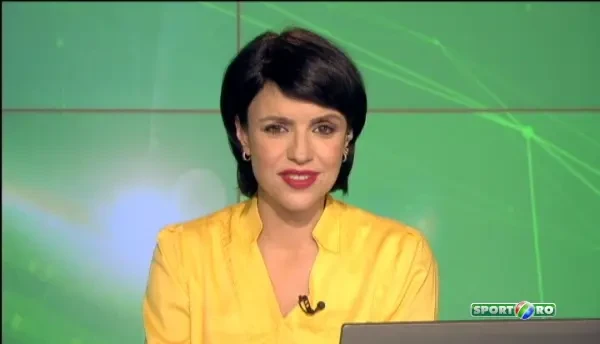 SENZATIONAL! Cea mai tare inventie: SURF tras de cal prin mlastina! VIDEO