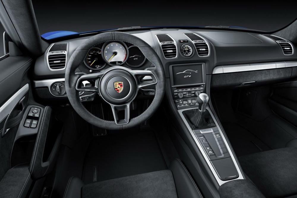 FOTO O noua bijuterie de la Porsche! Are 380 de cai si consuma doar 10 l/100km! Uite cum arata_2