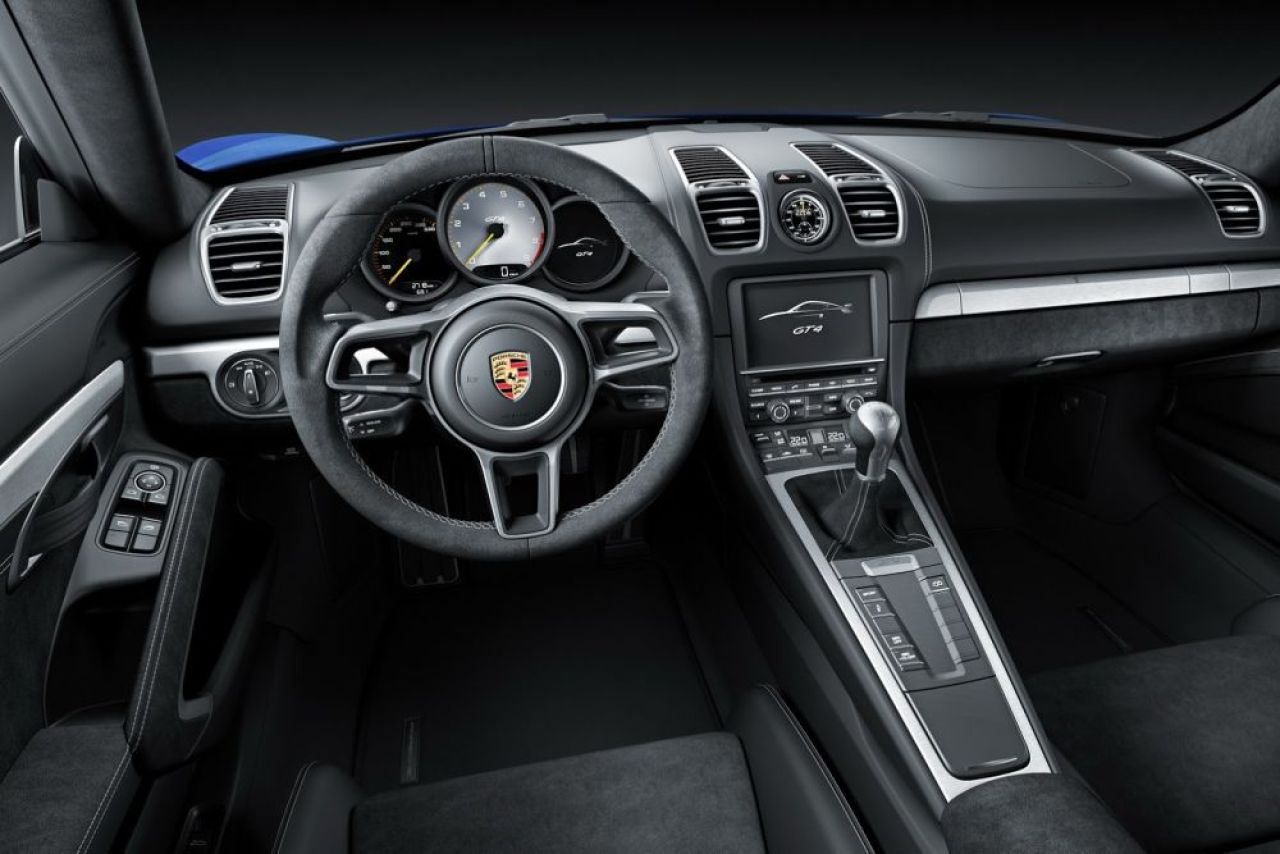 FOTO O noua bijuterie de la Porsche! Are 380 de cai si consuma doar 10 l/100km! Uite cum arata_2